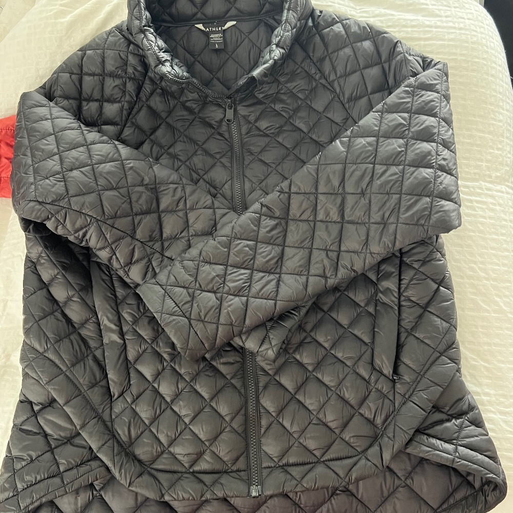 Women’s athlete down coat